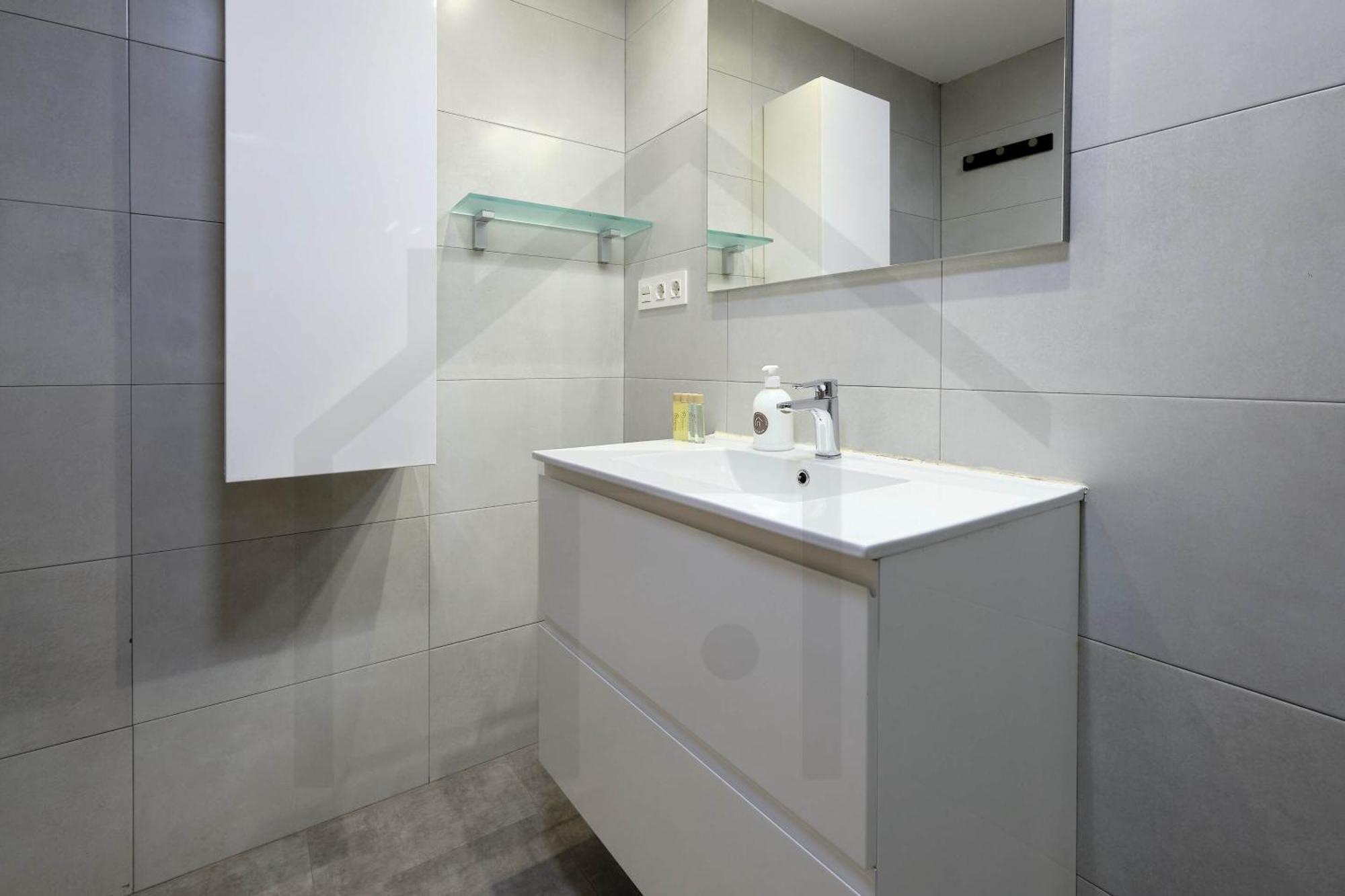 Campoamor Centro - Coqueto Con Wifi. Appartement
